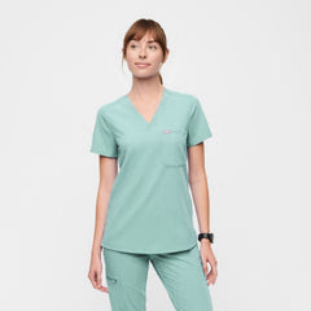 Figs scrubs set